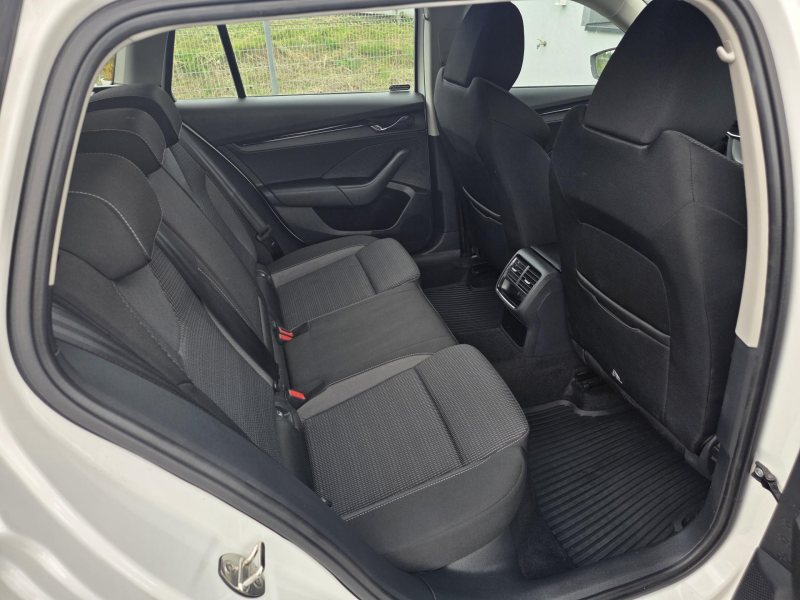 Škoda Octavia 1.5TSI 110kW DSG 1.MAJITEL ČR – fotografie 11