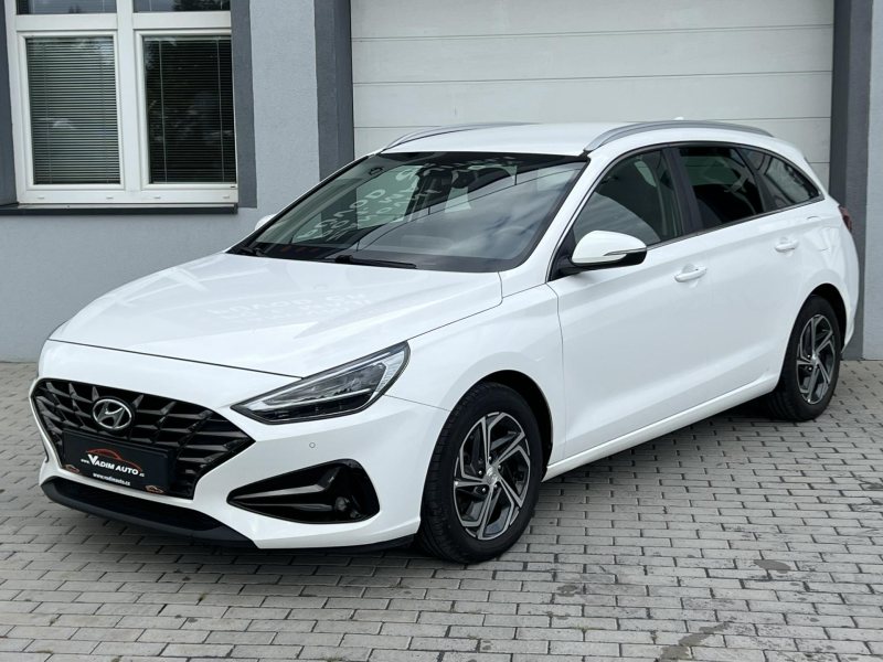 Hyundai i30 T-GDi 88kW SMART KAMERA ČR – fotografie 3