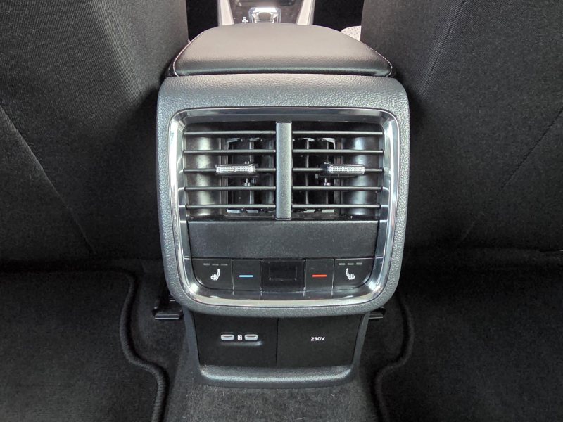 Škoda Octavia 2.0TDI DSG STYLE TAŽNÉ FULLLED – fotografie 19