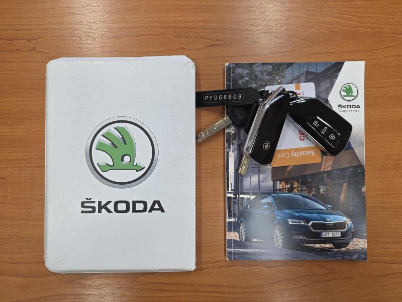 Škoda Octavia 2.0TDI DSG STYLE TAŽNÉ FULLLED – fotografie 23