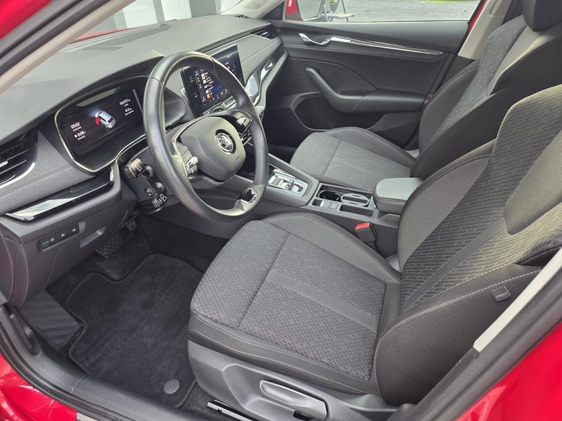 Škoda Octavia 2.0TDI DSG STYLE TAŽNÉ FULLLED – fotografie 8