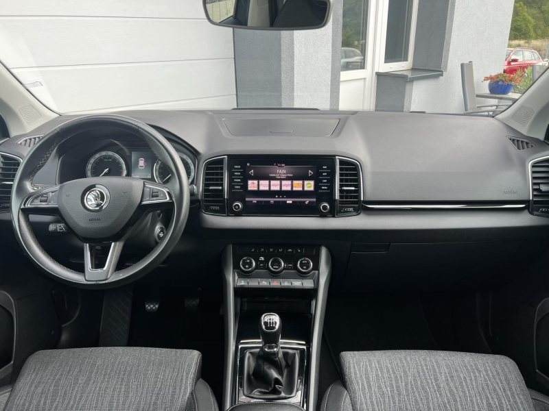 Škoda Karoq 1.6TDI 85kW STYLE 1.MAJITEL ČR – fotografie 12