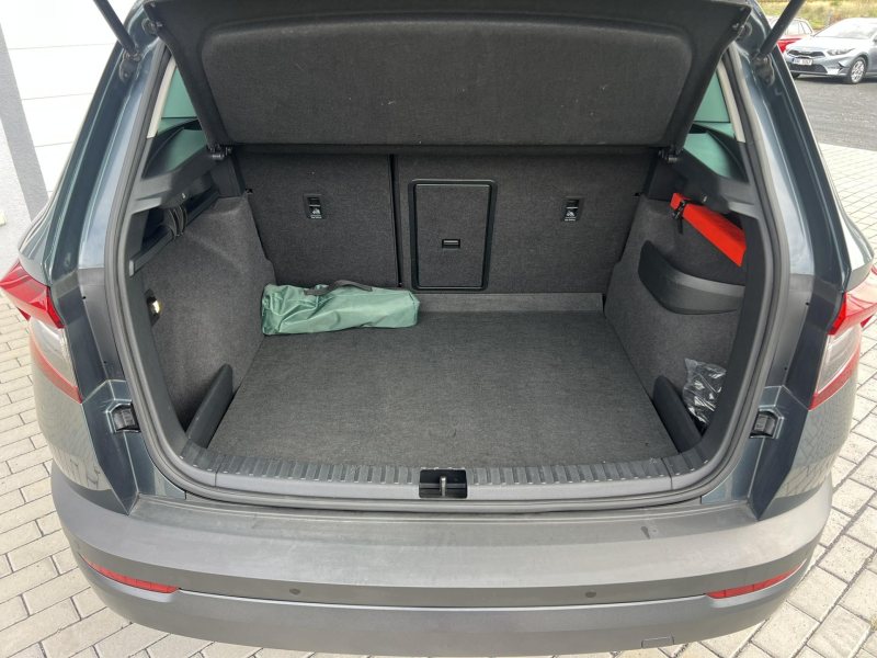 Škoda Karoq 1.6TDI 85kW STYLE 1.MAJITEL ČR – fotografie 19