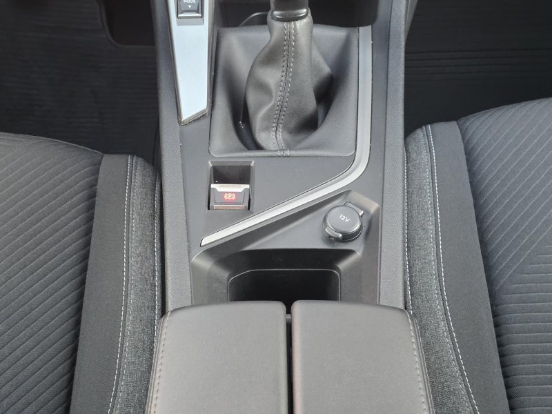 Peugeot 308 1.2PT 96kW  1.MAJITEL ČR – fotografie 16