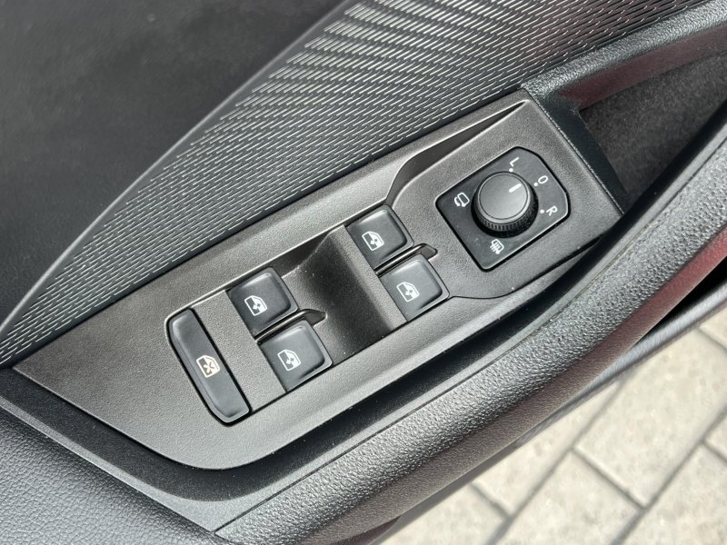 Škoda Octavia 2.0TDI DSG STYLE NOVÉ ČR – fotografie 15