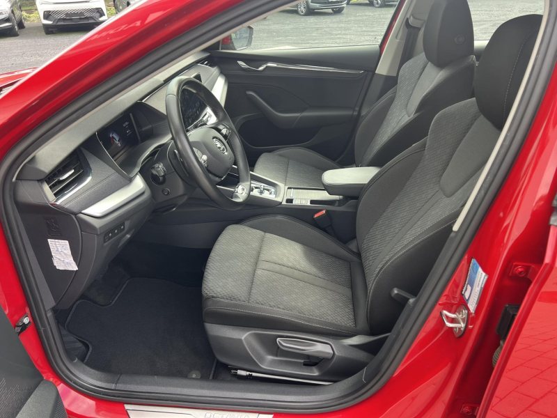 Škoda Octavia 2.0TDI DSG STYLE NOVÉ ČR – fotografie 8