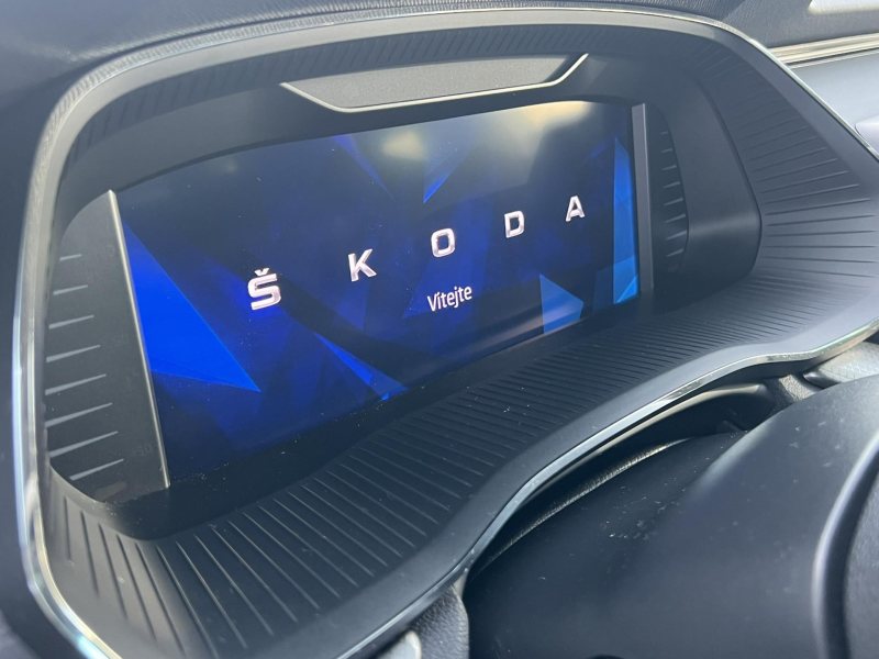 Škoda Octavia 1.5TSI 110kW DSG STYLE – fotografie 18