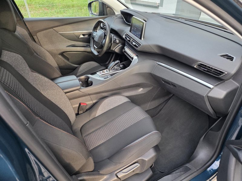 Peugeot 3008 1.5BHDi 96kW AUTOMAT ČR NOVÉ – fotografie 9