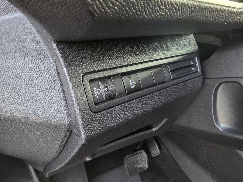 Peugeot 3008 1.5BHDi 96kW AUTOMAT ČR NOVÉ – fotografie 17