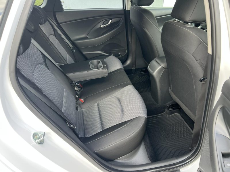 Hyundai i30 1.6 CRDI 85KW KAMERA ČR NOVÉ – fotografie 11