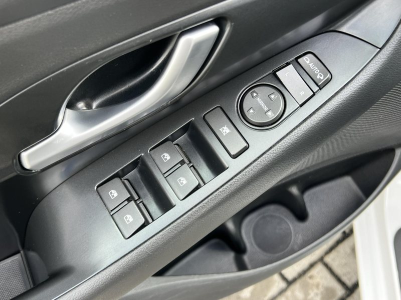 Hyundai i30 1.6 CRDI 85KW KAMERA ČR NOVÉ – fotografie 15