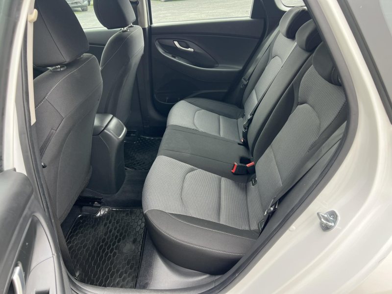 Hyundai i30 1.5i KAMERA 1.MAJITEL ČR – fotografie 10