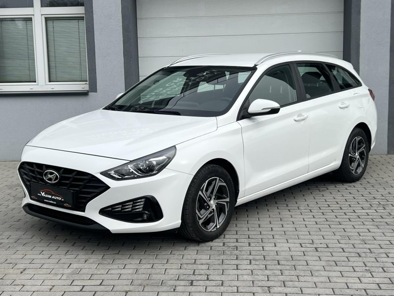 Hyundai i30 1.5i KAMERA 1.MAJITEL ČR – fotografie 3