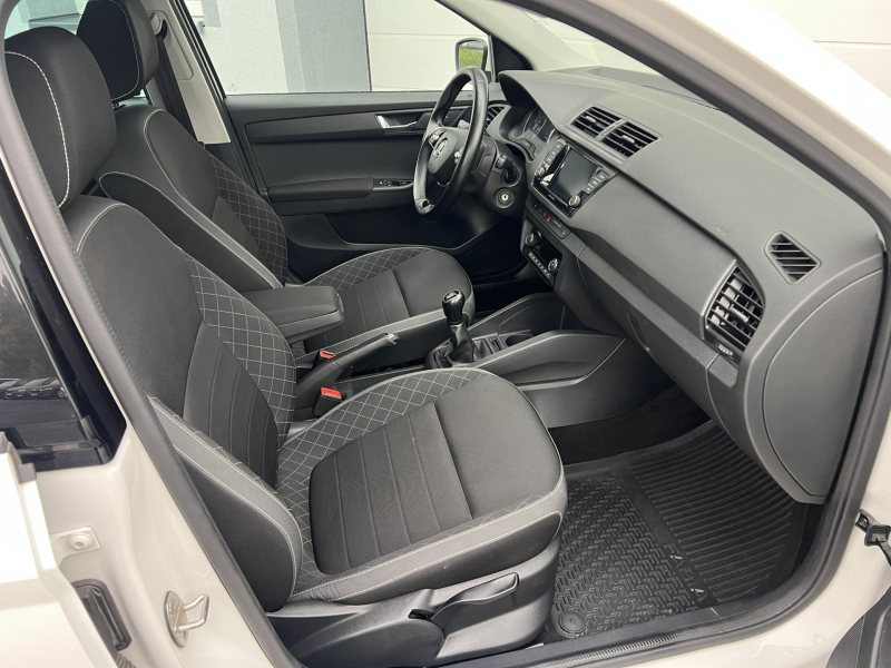 Škoda Fabia 1.0TSI 70kW  STYLE ČR NOVÉ – fotografie 9