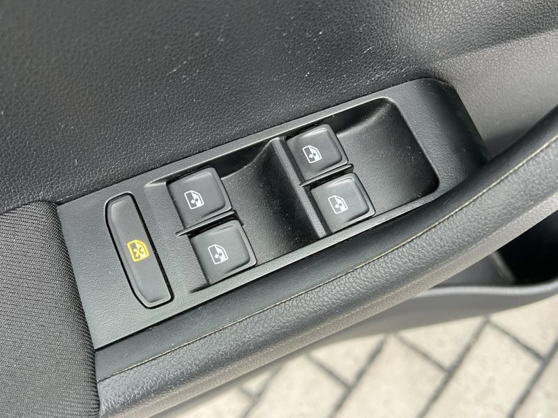 Škoda Fabia 1.0TSI 70kW  STYLE ČR NOVÉ – fotografie 17