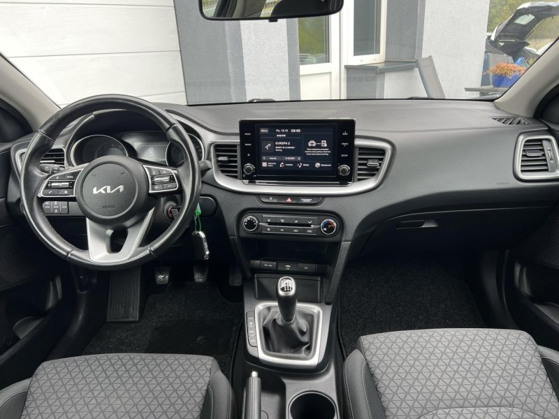 Kia Ceed 1.5T-GDI 118kW TAŽNÉ  ČR NOVÉ – fotografie 12