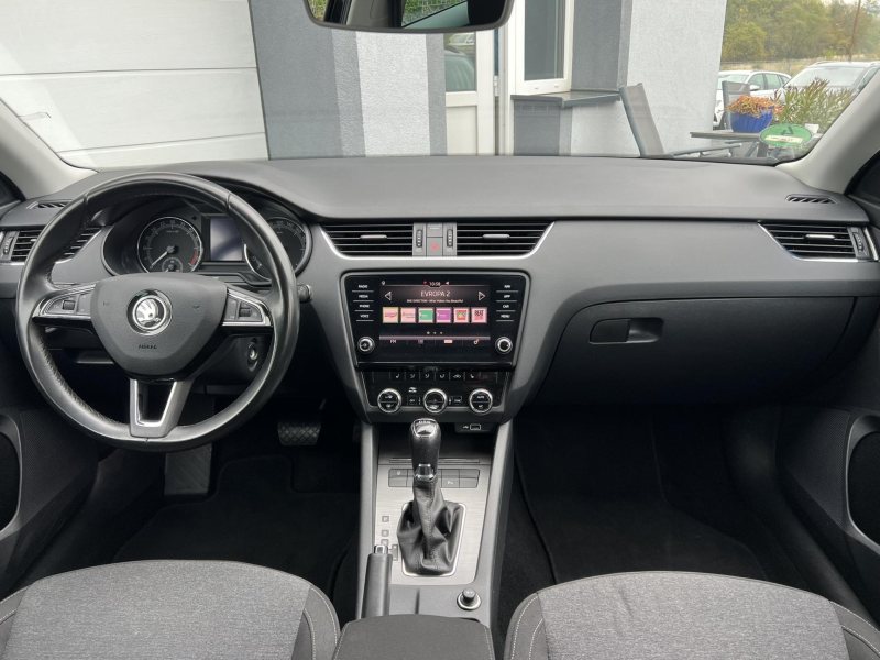 Škoda Octavia 2.0TDI 110kW STYLE DSG NAVI – fotografie 12
