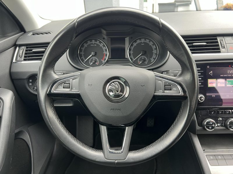 Škoda Octavia 2.0TDI 110kW STYLE DSG NAVI – fotografie 13