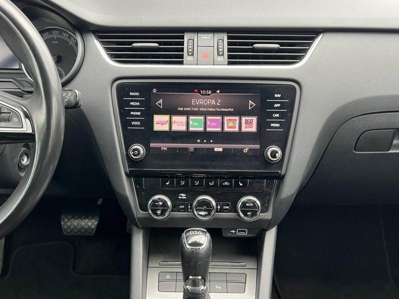 Škoda Octavia 2.0TDI 110kW STYLE DSG NAVI – fotografie 14