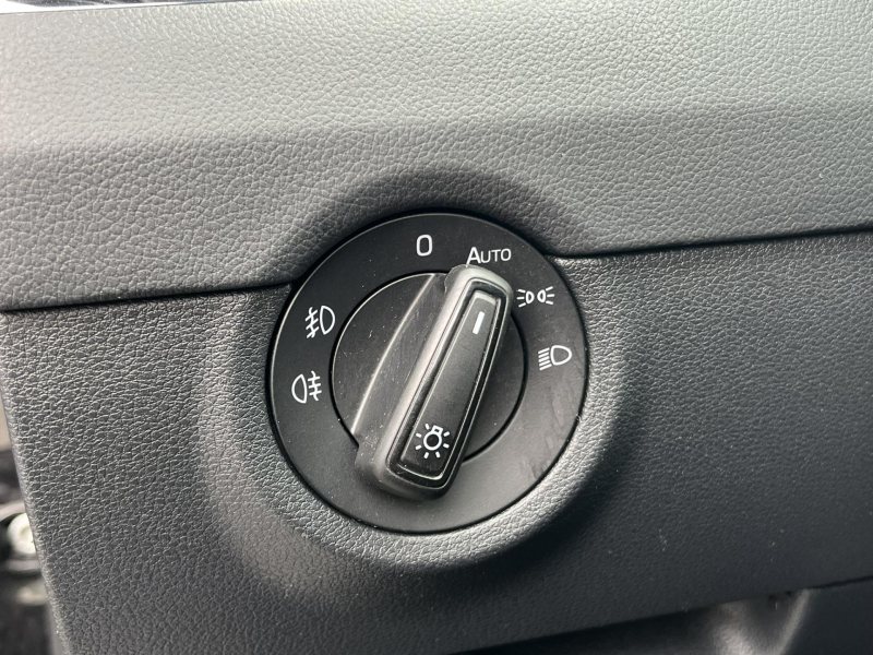 Škoda Octavia 2.0TDI 110kW STYLE DSG NAVI – fotografie 19