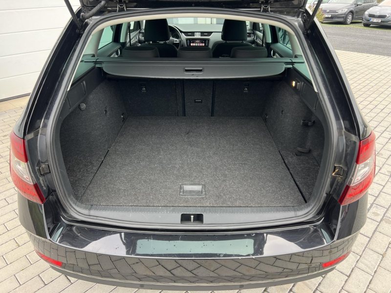 Škoda Octavia 2.0TDI 110kW STYLE DSG NAVI – fotografie 20