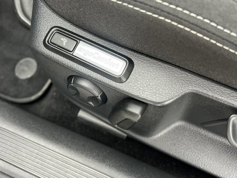 Volkswagen Passat 1.5TSI 110kW DSG 1.MAJITEL ČR – fotografie 19
