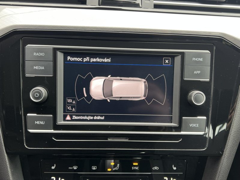 Volkswagen Passat 1.5TSI 110kW DSG 1.MAJITEL ČR – fotografie 20