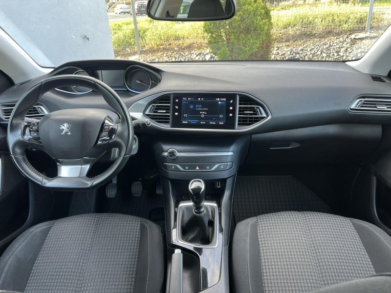 Peugeot 308 1.2PT 96kW KAMERA  ČR NOVÉ – fotografie 12
