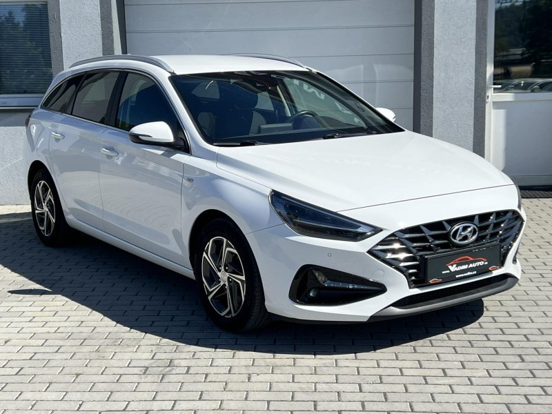 Hyundai i30 1.5T-GDi 118kW SMART KAMERA