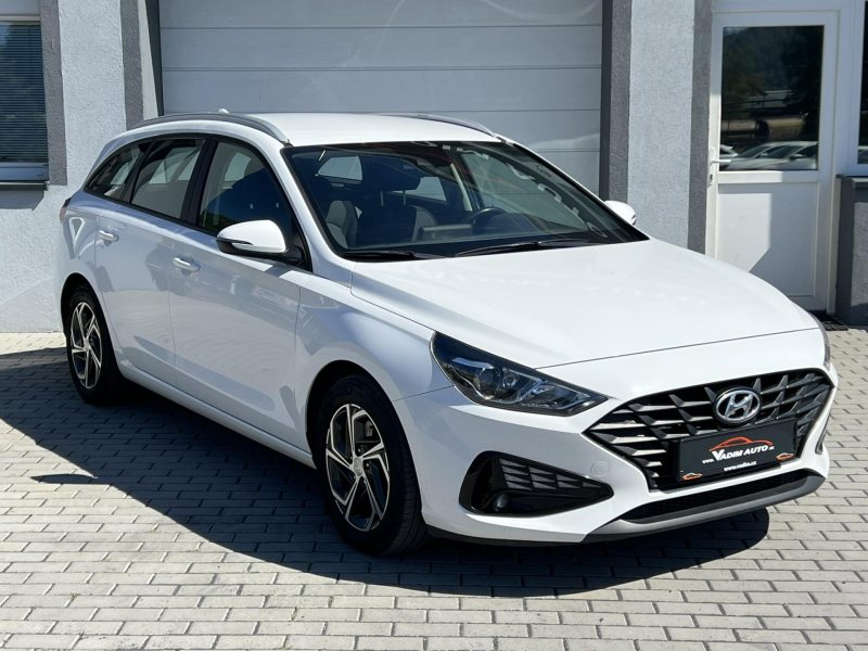 Hyundai i30 1.6CRDi COMFORT TAŽNÉ KAMERA