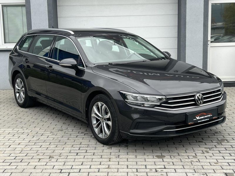 Volkswagen Passat 1.5TSI 110kW DSG 1.MAJITEL ČR